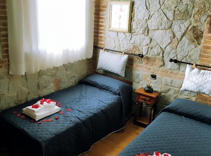 Puerta De Castilla Velayos